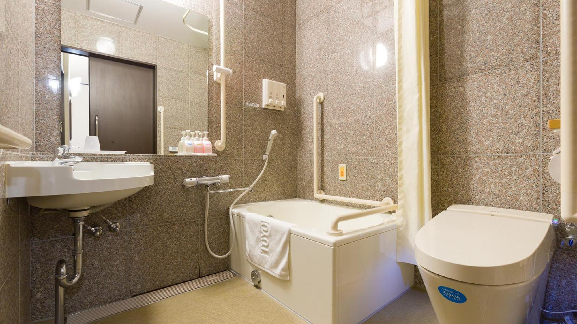Toyoko Inn Kintetsu Yokkaichi Eki Kita Guchi Екстер'єр фото