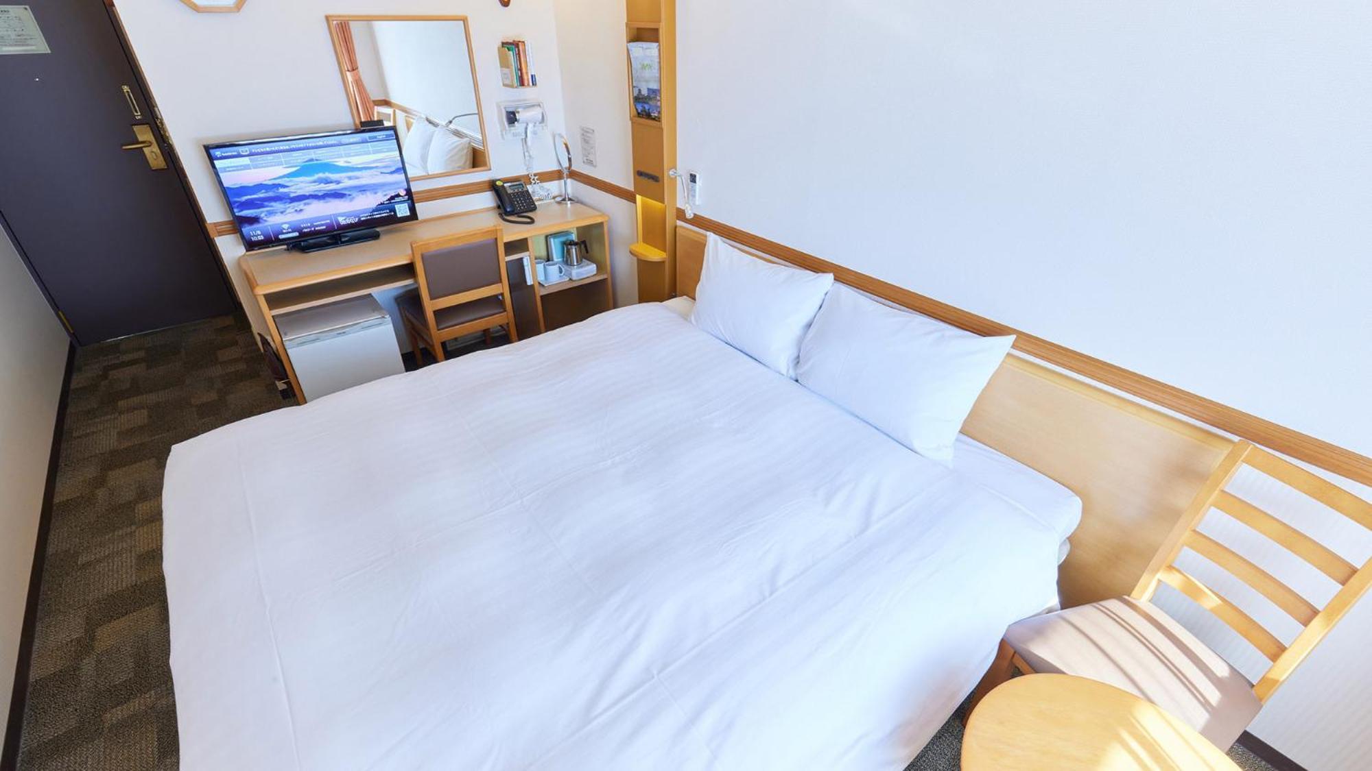 Toyoko Inn Kintetsu Yokkaichi Eki Kita Guchi Номер фото